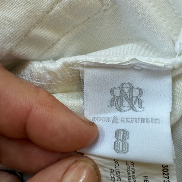 Rock & Republic ladies white jeans with silver embezzlement exc Cond SIZE 8 - Picture 15 of 15